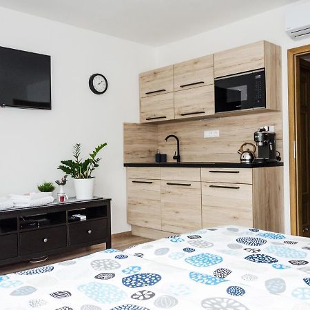 Apartmány u Kotačků Veverske Kninice Exterior foto